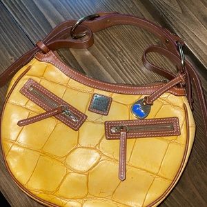 Dooney and bourke purse